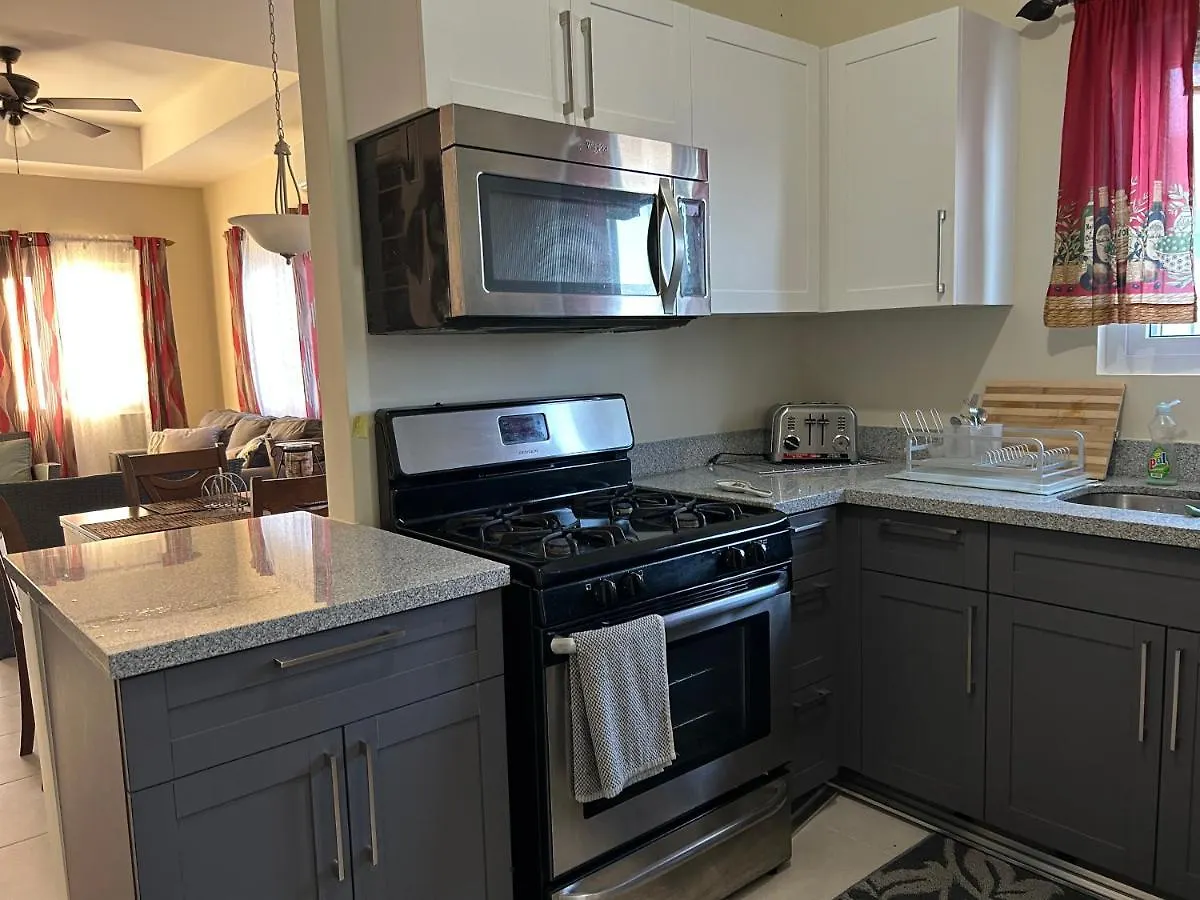 Holiday home Seamist Villa @Oceanpointe Lucea Comfy 2Br W/Pool Gym & Parking