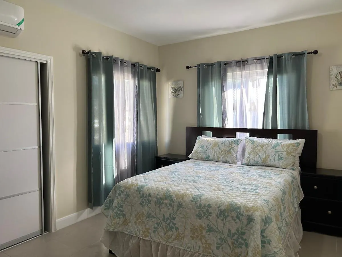 Nyaraló Seamist Villa @Oceanpointe Lucea Comfy 2Br W/Pool Gym & Parking